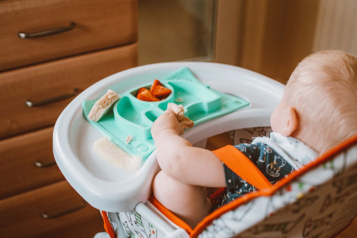 Dès le début de la diversification, évitez ces erreurs d’étouffement chez bébé
